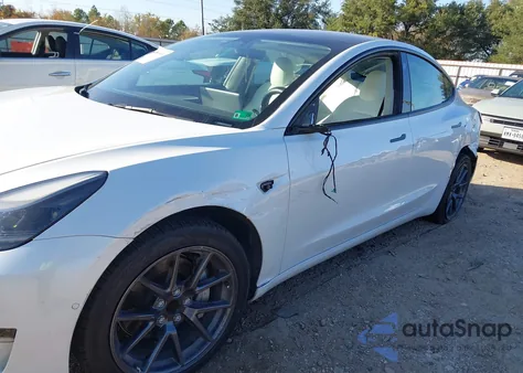 2022 Tesla Model 3 Rear-Wheel Drive z USA, uszkodzony, nr VIN 5YJ3E1EA2NF325828